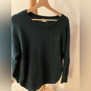 UpWest Comfy Curved Hem Crewneck Sweater (Dark Green, Medium)